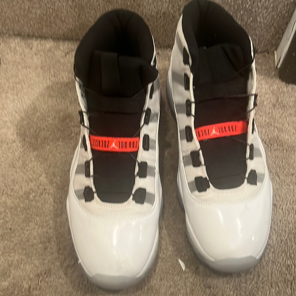 Jordan Adapt Authentic